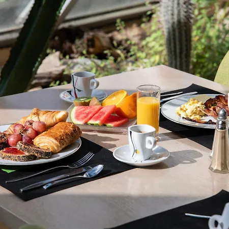 Hotell Mercure Arles Centre Arenes 4*