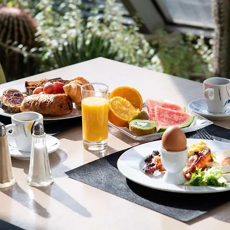 Mercure Arles Centre Arenes Hotell 4*
