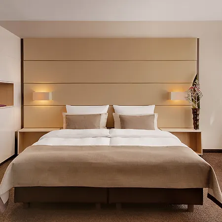 Hotell Mercure Arles Centre Arenes 4*